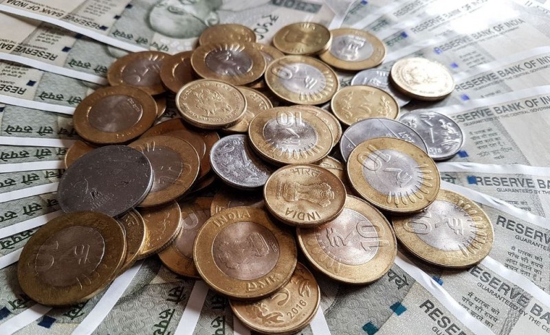 BEST paying employees Rs5 and Rs10 coins, the major reason why it came to the fore