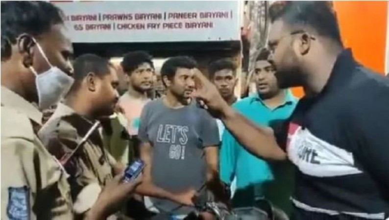 'Told you, don't enter this area during Ramadan, then why?' Owaisi's leader publicly threatened policeman