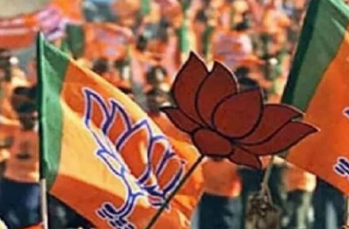 निकाय चुनाव पर हर अपडेट, BJP या BSP किसके सिर होगा जीत का ताज