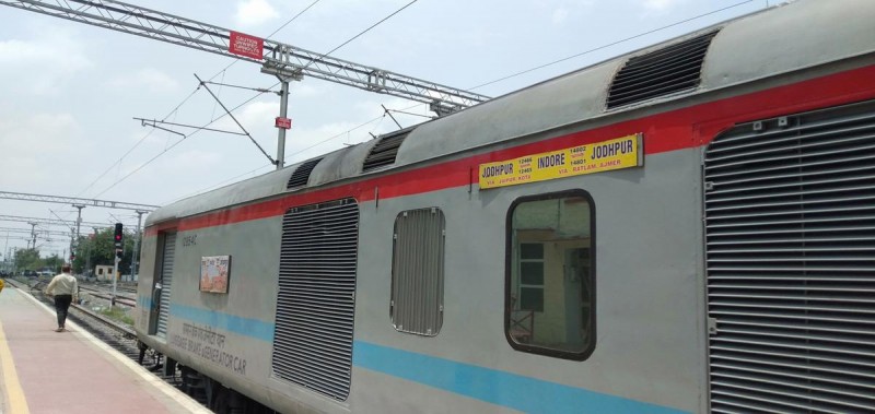 भारतीय रेलवे अब इन राज्यों में चलाने जा रहा है स्पेशल ट्रेनें, 13 अप्रैल से शुरू होगी बुकिंग