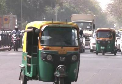 Auto-rickshaw drivers strike in Delhi against rising CNG prices