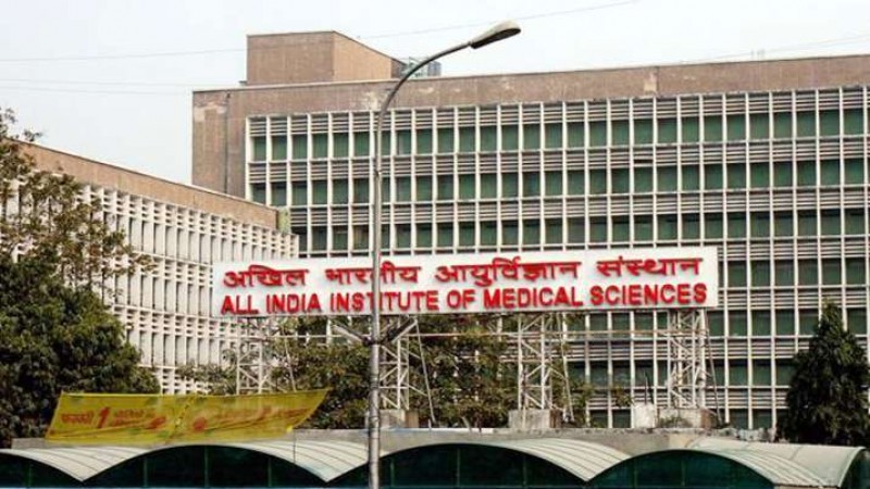 AIIMS doctor's big statement 'Corona infection is not over yet, it will keep developing...'