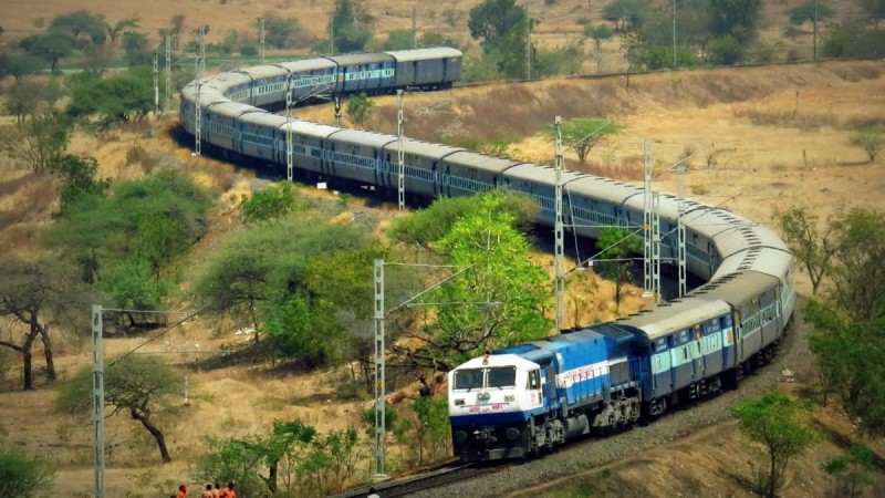 This is how Indian Railways played an important role in the war against Corona