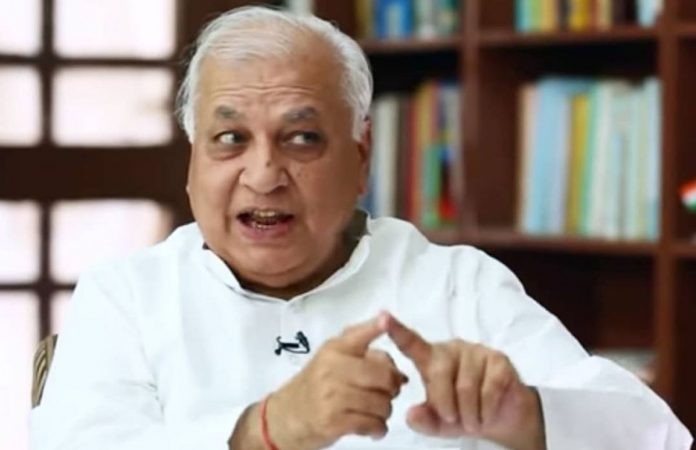 Kerala governor Mohammad Arif khan provides help to UP people stranded in Kerala
