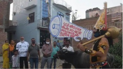 Uttar Pradesh: In Yamraj getup artist warns people about corona