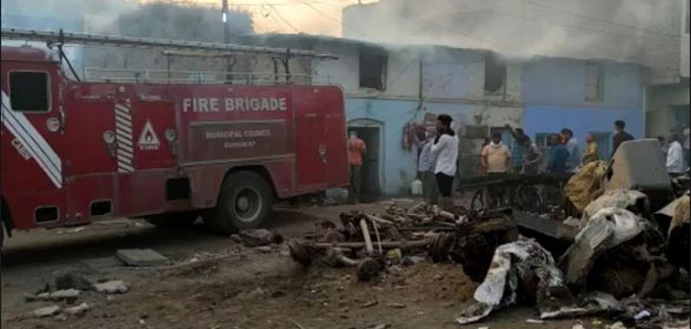 खरगोन: रामनवमी जुलूस पर मुस्लिम भीड़ का पथराव, SP को मारी गोली-लगा कर्फ्यू