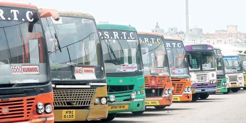 Karnataka: RTC employees strike continues for fifth day, people face problems