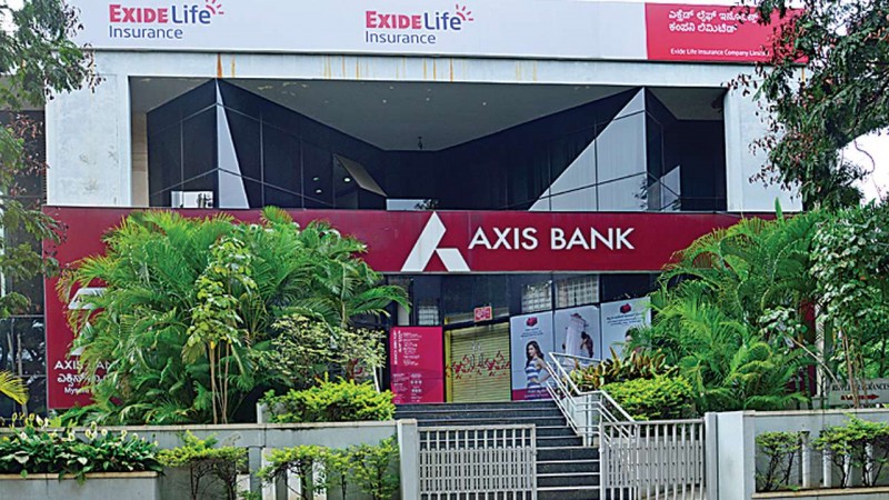 Chandigarh: Security guard flees with Rs.4 crores from Axis Bank