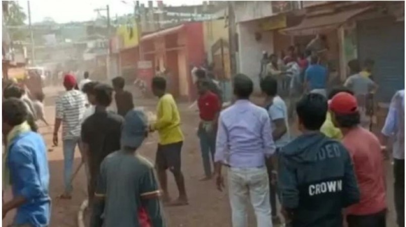 Muslims pelted stones, threw glass bottles on Hindus taking out 'Ramnavami' procession, Odisha incident