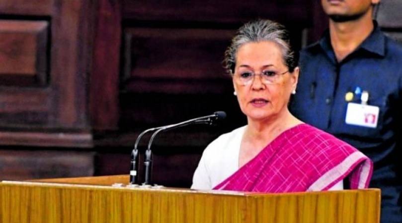 In 2009, Sonia-Manmohan had laid the foundation of the new Congress Headquarters, the work has not been completed yet