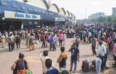 Exodus resumes, large number of laborers returning home from Mumbai-Delhi