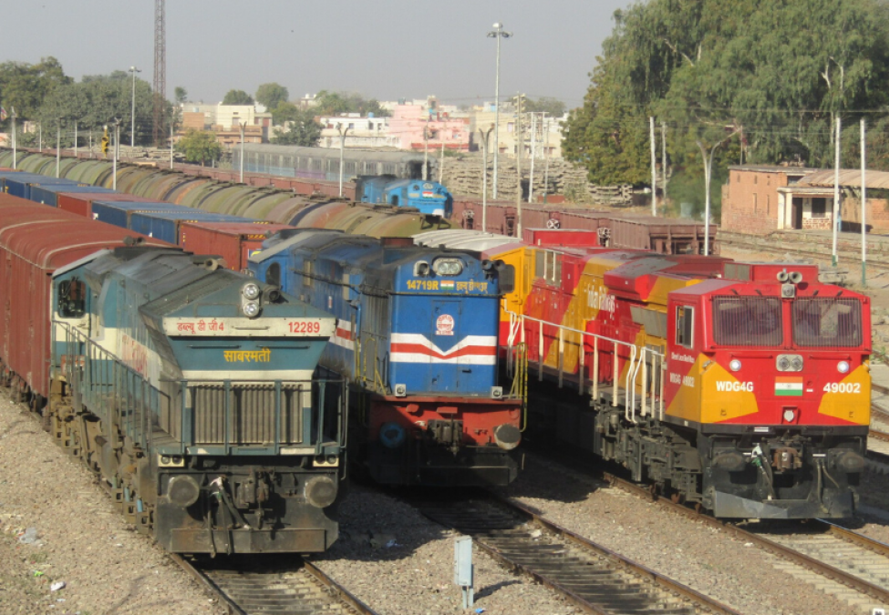 Railways extend the suspension of passenger services till May 3