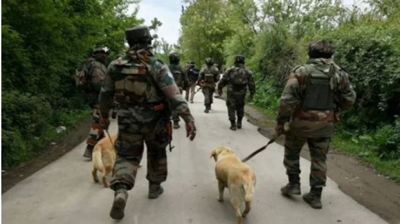 Killing of a Hindu man again in Kashmir, threat of 'Lashkar-e-Islam' terrorists - leave the valley or else...