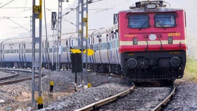 After the extension of lockdown, 'Railways made a big announcement', said this about passenger trains