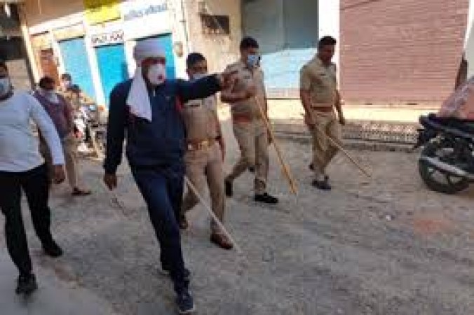 Youth held health department team hostage in Meerut, indecency with women workers