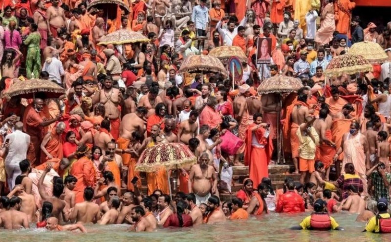 Haridwar Mahakumbh: Two big akharas decide to remove their cantonments, know why