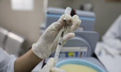कोरोना से जीतने की कोशिशों को बड़ा झटका, वैज्ञानिक बोले- इस साल वैक्सीन संभव नहीं