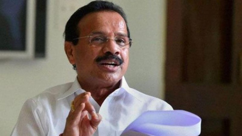 Union Minister Sadanand Gowda made a big statement, there is enough stock of this medicine