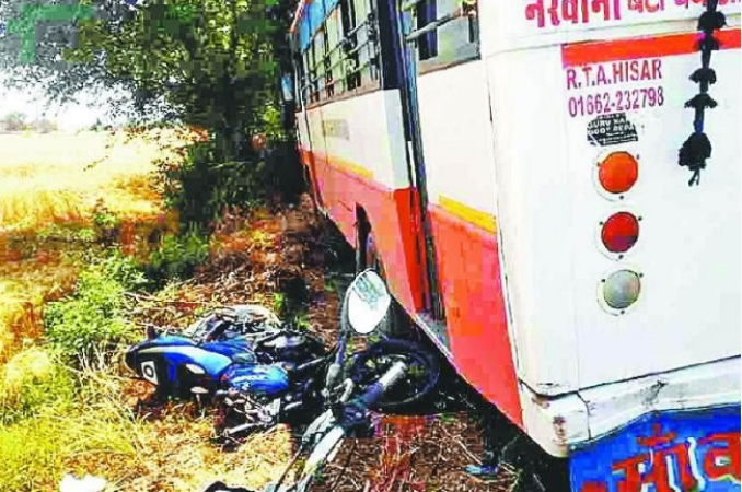 Horrific accident: bus collided with bike, 4 killed including mother and daughter