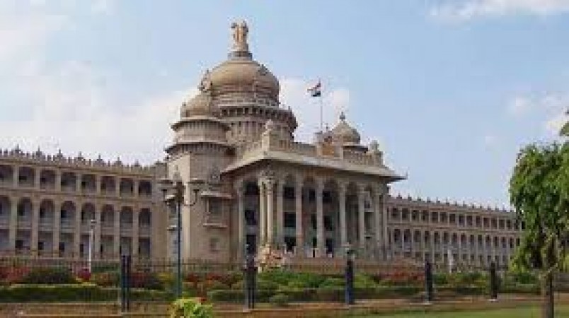 कर्नाटक : कोरोना की सटीक जानकारी देगा यह सरकारी वेब पोर्टल