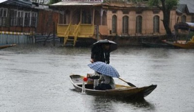 Snowfall and rain provided respite from scorching heat in Jammu