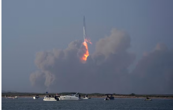 अंतरिक्ष में पहुँचने से पहले ही फट गया एलन मस्क की कंपनी SpaceX से लॉन्च हुआ रॉकेट, देखें वीडियो