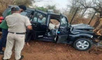 Union Minister Faggan Singh Kulaste's daughter, who met with an accident, was admitted to the hospital.