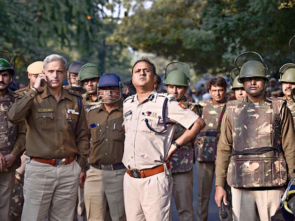 Delhi police new campaign to help people amid lockdown