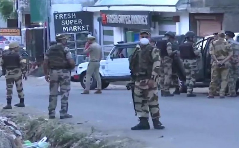 Strong attack on terror in Jammu and Kashmir, 6 terrorists killed in two encounters