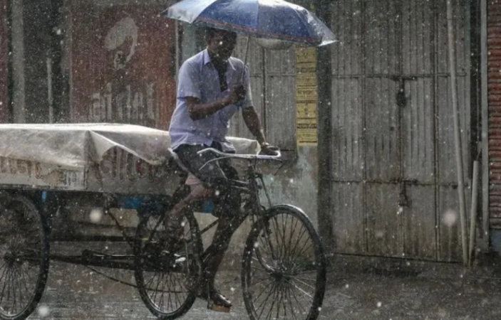 दिल्ली-NCR में बारिश के बाद मौसम ने बदली करवट, जानिए अगले 5 दिनों तक कैसा रहेगा हाल