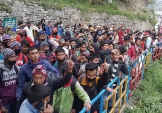 नेपाल में लॉकडाउन की डेट आगे बढ़ने से भारत में फंसे सैकड़ों नेपाली परेशान