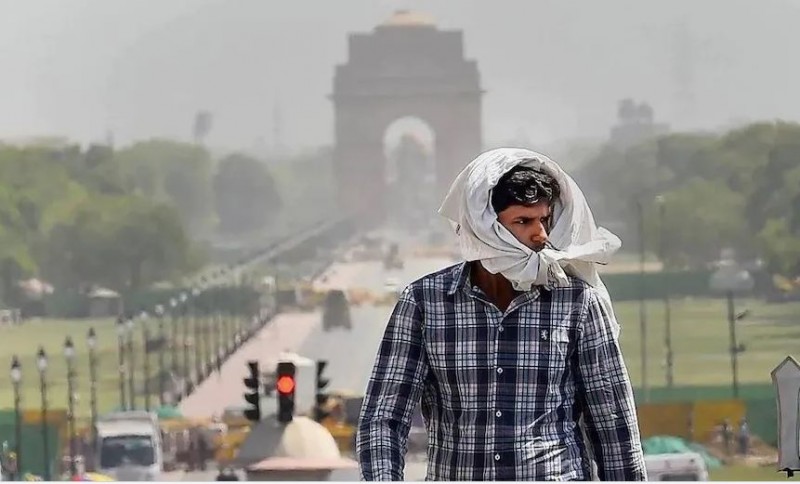 भीषण गर्मी की चपेट में दिल्ली, आगामी दिनों में राहत की कोई उम्मीद नहीं..., मौसम विभाग का अलर्ट