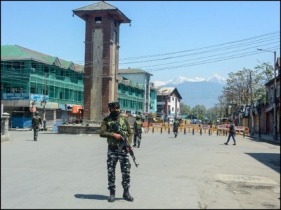 जम्मू कश्मीर: 1 दिन में कोरोना से 45 लोगों की मौत, श्रीनगर में धारा 144 लागू