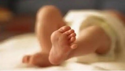 Vishakhapatnam: One year boy died in front of King George hospital