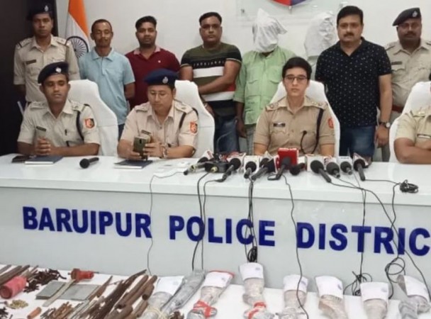 Illegal arms factory busted in Bengal, large quantity of arms recovered, Motaleb and Jainal Mulla arrested