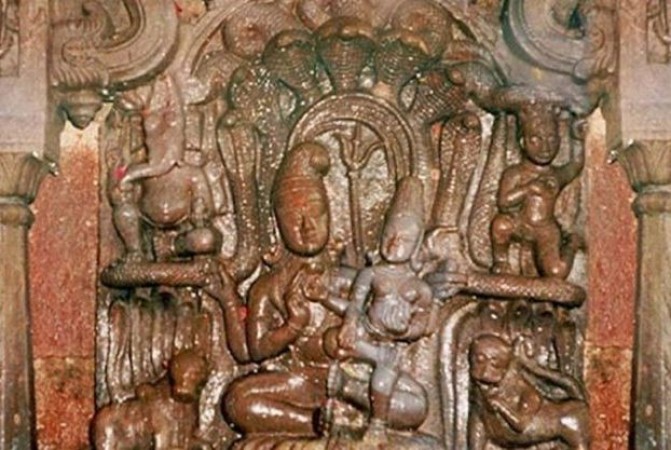 कल खुलेंगे श्री नागचंद्रेश्वर मंदिर के पट, यह है पौराणिक मान्यता