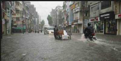 Rain wreaks hovac in Vadodara, normal life disrupted