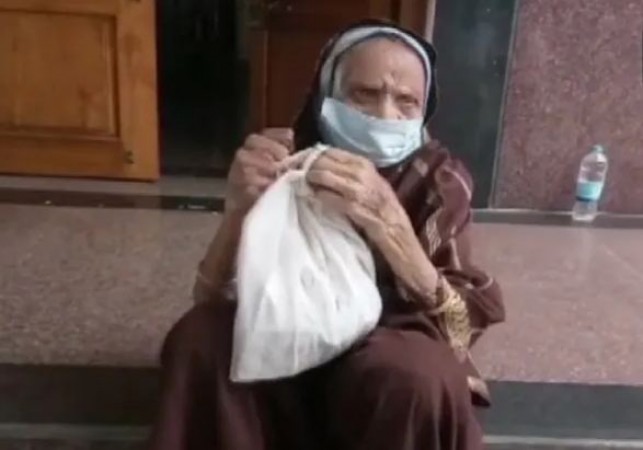 कोरोना को मात देकर ठीक हुई 110 वर्षीय महिला, लोग बोले- 'वाह दादी'