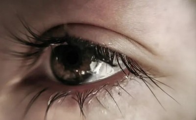 आंसुओं से भी फ़ैल सकता है कोरोना संक्रमण, अमृतसर के मेडिकल कॉलेज की रिपोर्ट में दावा