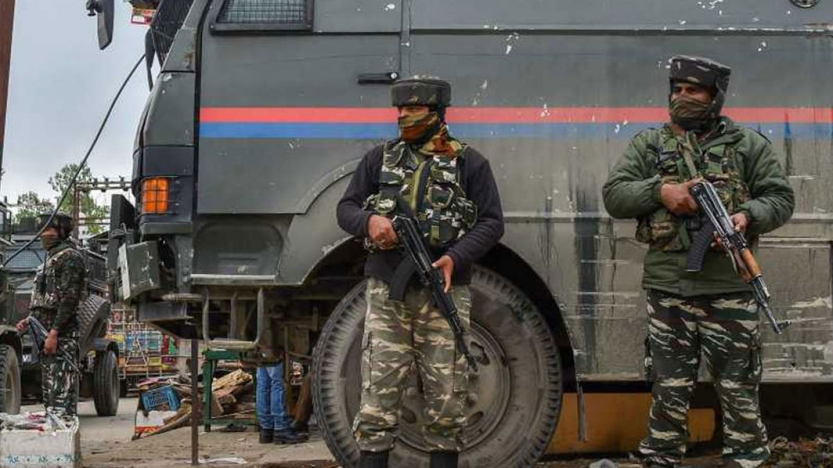 Terrorists planning  to carry out major attack in Jammu and Kashmir