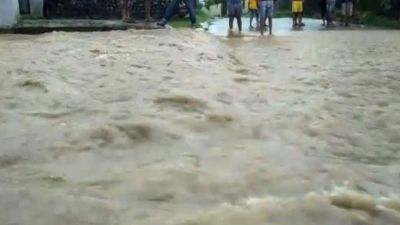 Rain wreak havoc in Hoshangabad, water entering residential areas, roads submerged