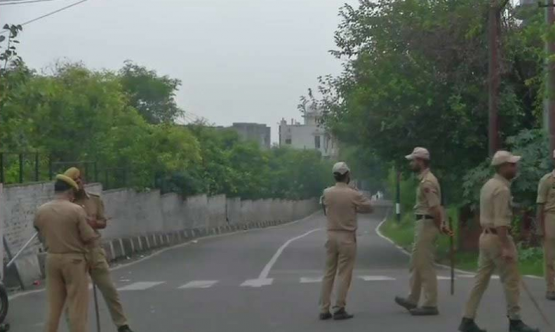 VIDEO: No entry for vehicles in J&K without permission, security forces deployed