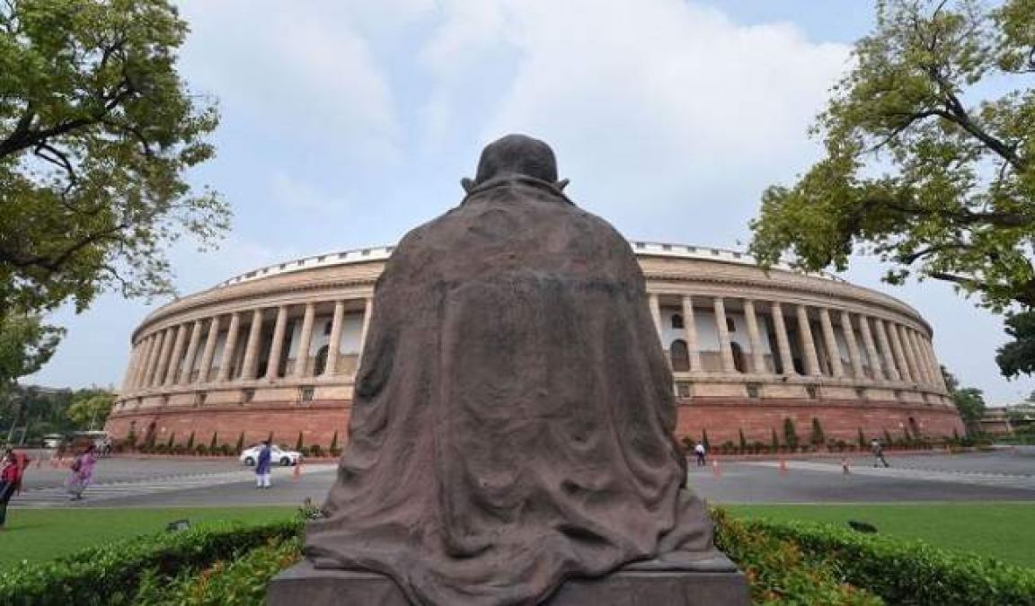 This youth of Ladakh gave a speech in the House which created an impact on PM Modi