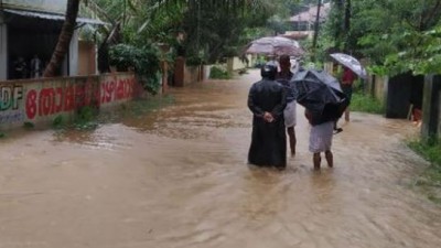 Heavy rains, red alert issued in these districts of Kerala