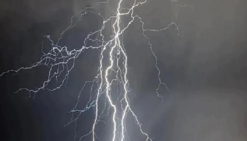 Lightning strikes claim 9 lives in Odisha, West Bengal