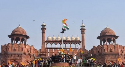 Major change at Red Fort before August 15, iron wall built at main gate