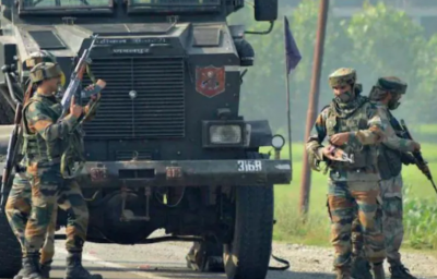 जम्मू कश्मीर: बड़गाम में 3 आतंकी घिरे, एनकाउंटर जारी