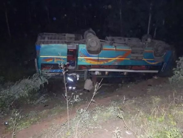 Moradabad road accident bus fell in 20 feet Deep Gorge several injured
