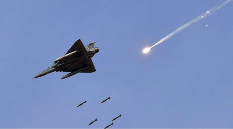 जब भारत के लोगों पर ही 'भारतीय वायुसेना' ने बरसाए थे बम, 100 से अधिक की हुई थी मौत, किसने दिया था आदेश ?