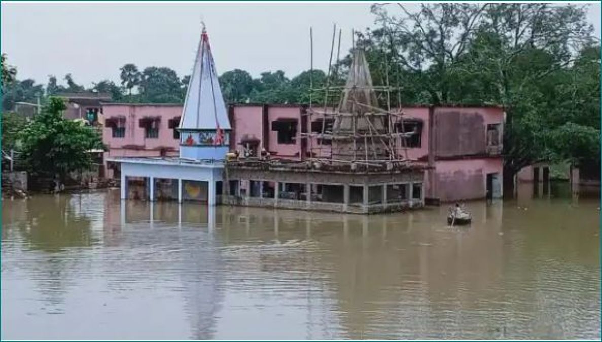Bihar floods create havoc, Ganga takes a vicious form